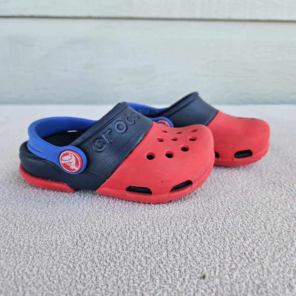 Crocs Electro II Clog Toddle SZ 6 Slip-On Red Navy Blue Water Patriotic